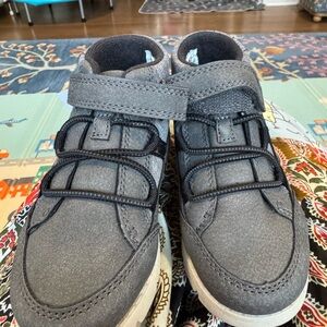 OshKosh B'gosh Gray Kids High-Top Sneakers with Hook-and-Loop Strap